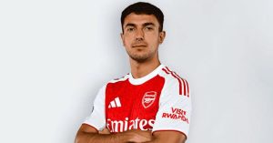 Arsenal midfielder Martin Zubimendi